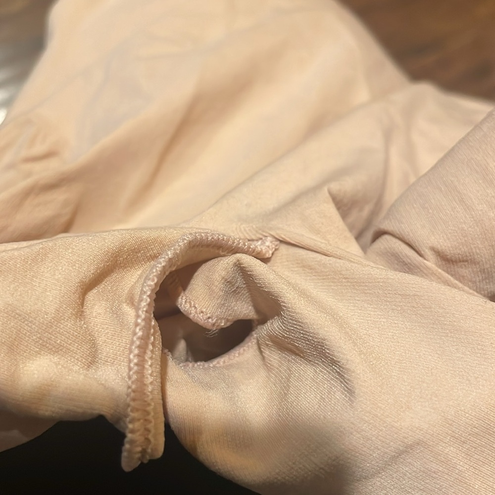 Skims seamless sculpt MID THIGH BODYSUIT - Picture 7 of 8
